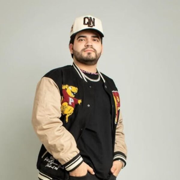 Asesinan a influencer César Gastélum durante live en Culiacán