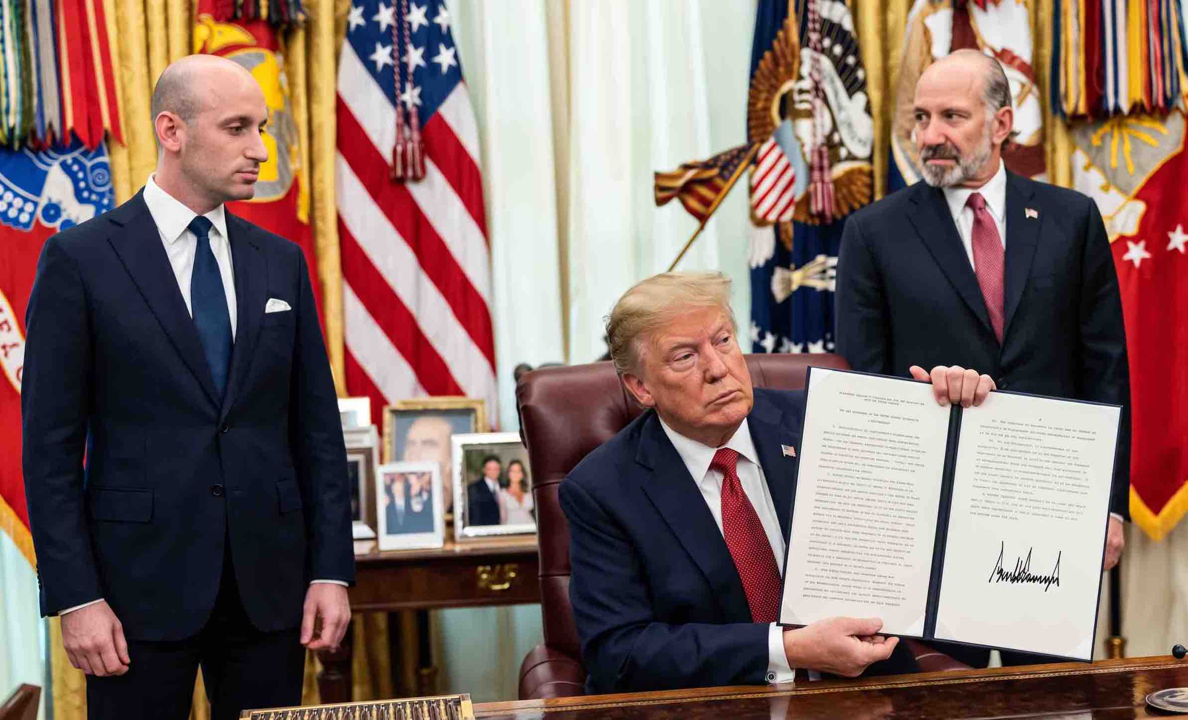 Ciudadanía por Nacimiento: Trump Desafía a la Corte Suprema
