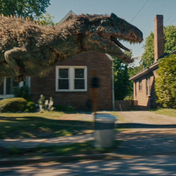 “Al final de la calle Oak”: Dinosaurios y Terror
