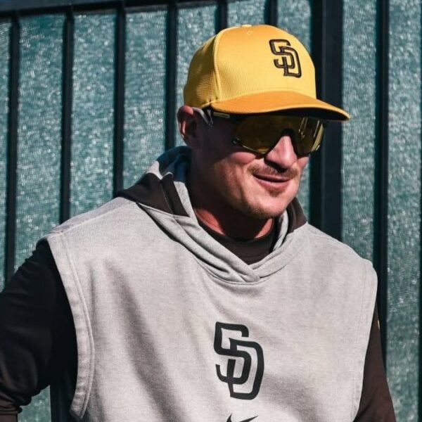 ICE arresta a Oswaldo Pirela, coach de Padres de San Diego