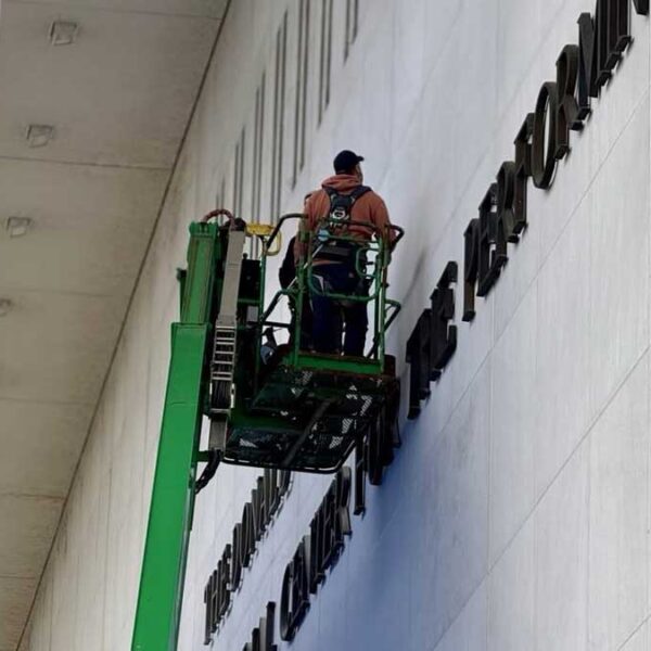 Kennedy Center: Batalla legal por renovaciones del recinto cultural