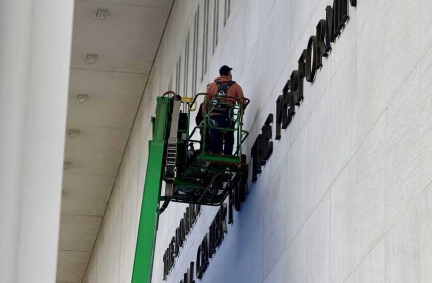 Kennedy Center: Batalla legal por renovaciones del recinto cultural