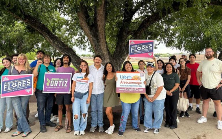Cámara de Arizona: Candidatos de origen inmigrante avanzan