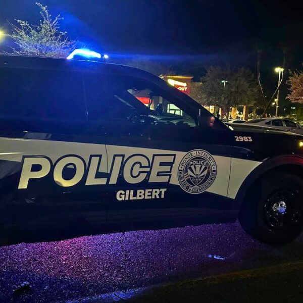Apuñalamiento en Gilbert deja 3 muertos; abaten a agresor