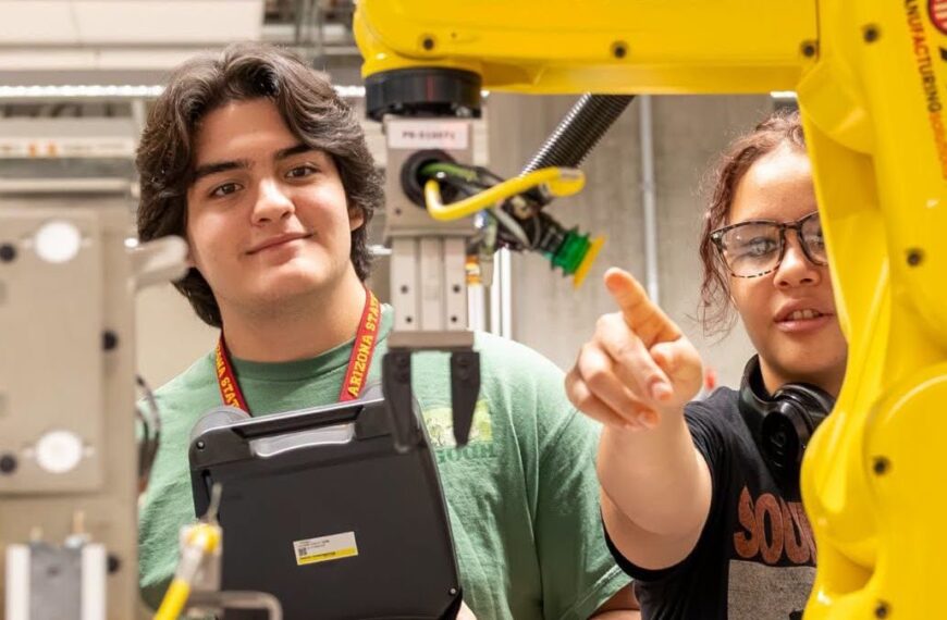 Aseguran $2 millones a ASU para industria de chips en AZ