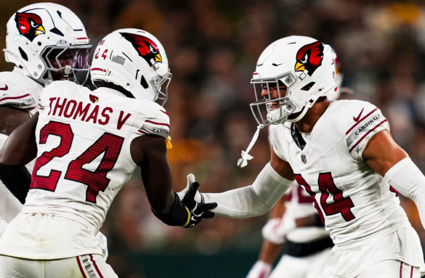 Los Arizona Cardinals Aseguran a 14 Jugadores