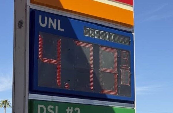 Gasolina y diésel, suben a niveles históricos en Arizona
