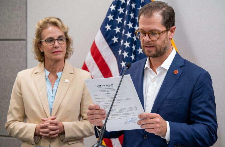 Senador Hoffman deja pesquisa contra Hobbs por cobrar $1.5 millones