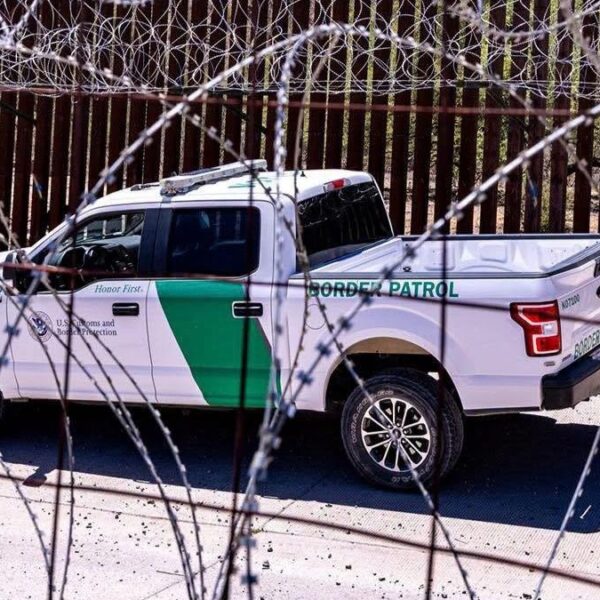 Operativos en Arizona dejan 289 acusados por delitos migratorios