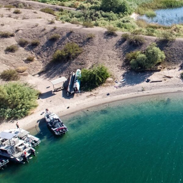 Lago Havasu: Mueren dos personas en accidente de barco