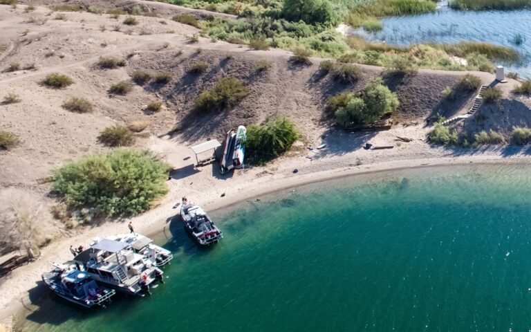 Lago Havasu: Mueren dos personas en accidente de barco