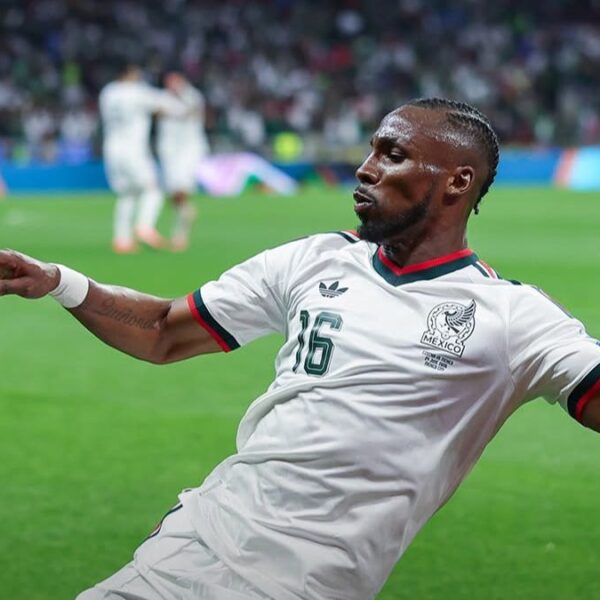 Histórico: Julián Quiñones nominado al Balón de Oro