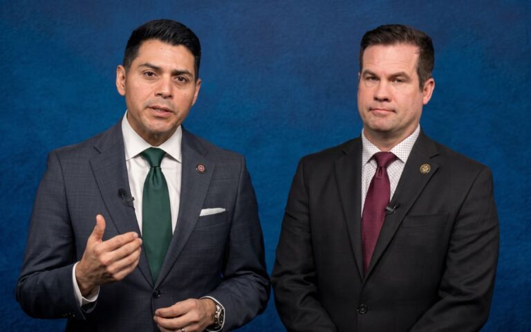 Republicanos piden liberar archivos del caso Sunshine en AZ