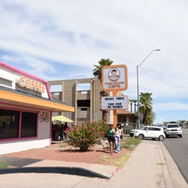 Cierra definitivamente Tres Leches Café en Phoenix: El emotivo adiós