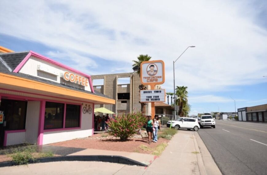 Cierra definitivamente Tres Leches Café en Phoenix: El emotivo adiós