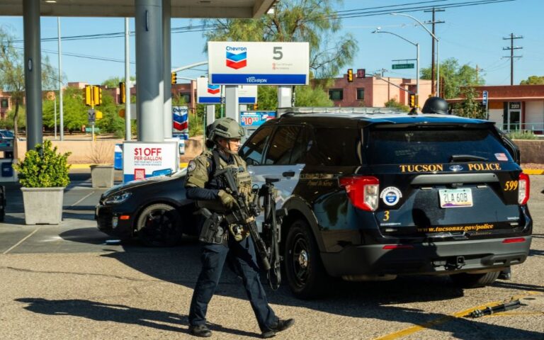 Caen 20 en Tucson por drogas y armas en fuerte operativo
