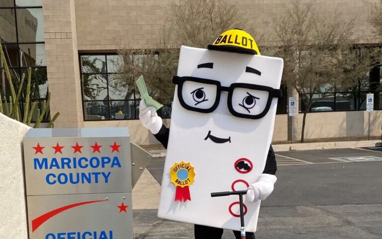 Corte Suprema avala el voto por correo en Arizona