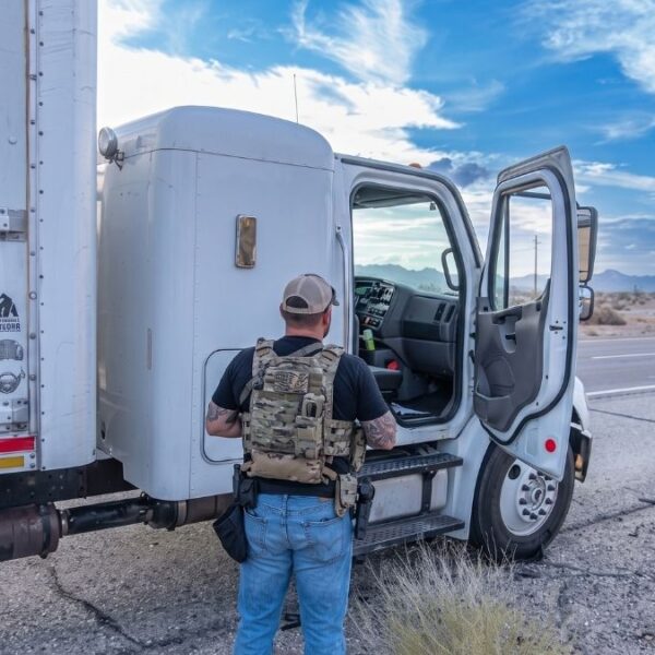Patrulla fronteriza arresta a 95 choferes en operativo en Yuma
