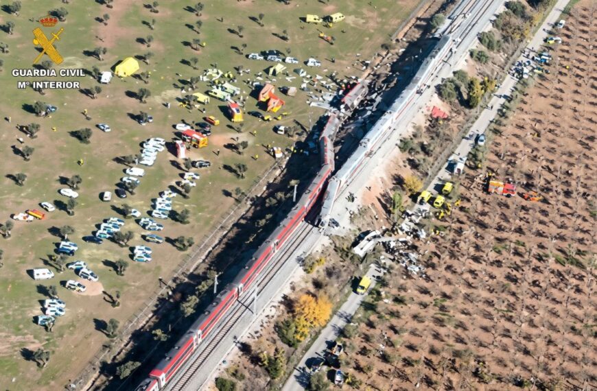Tragedia en España: Mueren al menos 68 personas tras brutal choque de trenes