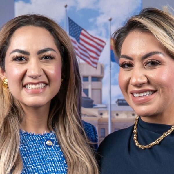 Hermanas Hernández lanzan Arizona Democratic Action en Arizona
