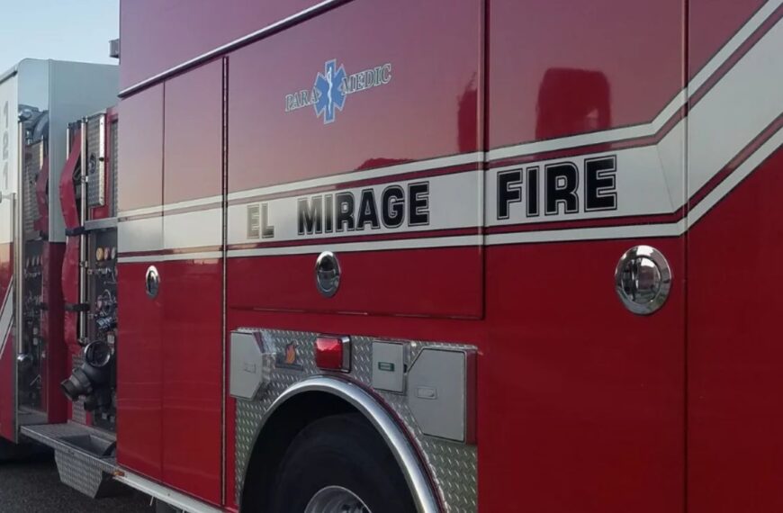 Pánico en primaria de El Mirage: Cae rayo en zona de autobuses y hospitalizan a 4