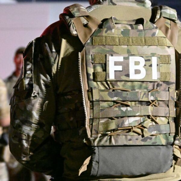 ¡Histórico golpe del FBI! Rescatan a 25 niños y arrestan a criminales en Arizona