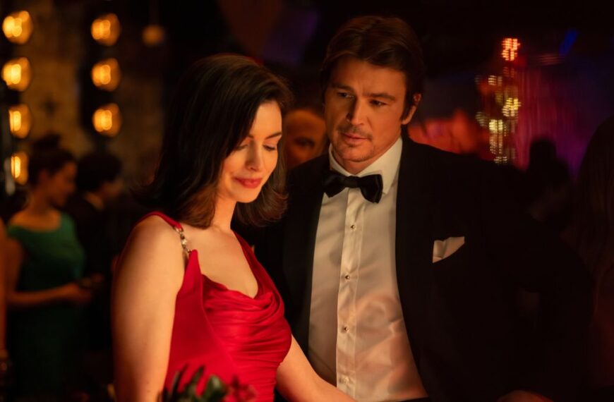 Suspenso total: Anne Hathaway y Dakota Johnson en Verity