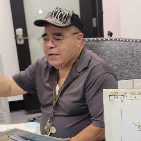 Exigen a sheriff registros sobre acceso lingüístico en MCSO