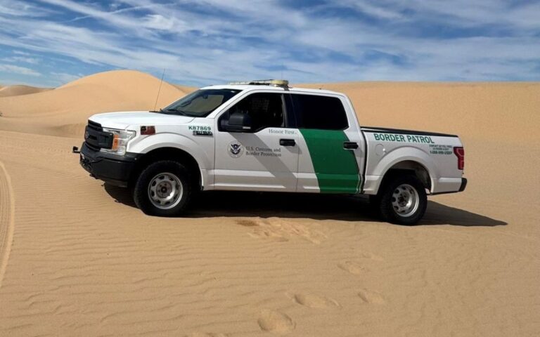 ¡A 100 mph! Traficante desata caos en desierto de Arizona