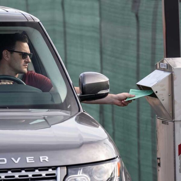 Elecciones en Arizona: votantes protegidos tras fallo