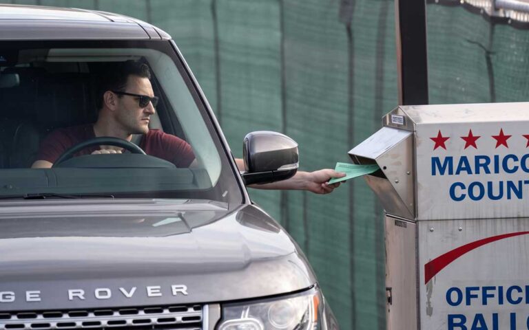 Elecciones en Arizona: votantes protegidos tras fallo
