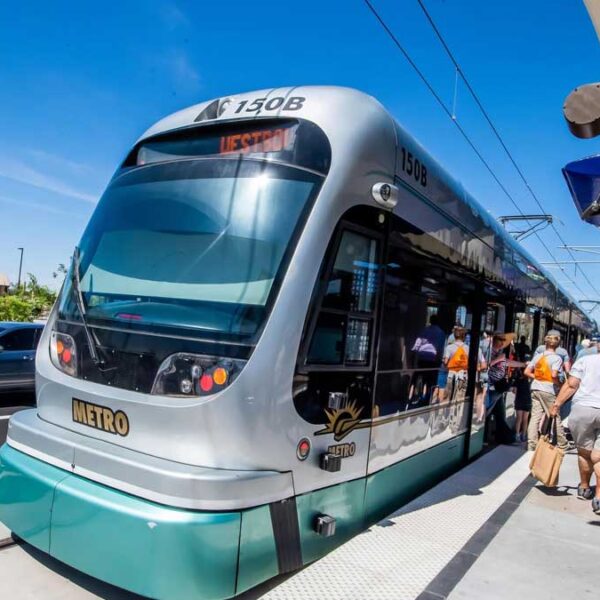 Phoenix celebra una década de su gran plan de transporte