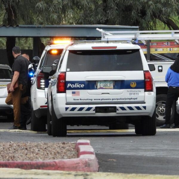 Tiroteo fatal: Policía abate a hombre al sur de Phoenix